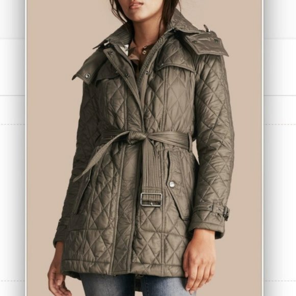 BURBERRY FINSBRIDGE QUILTED NOVA CHECK LINED COAT JACKET